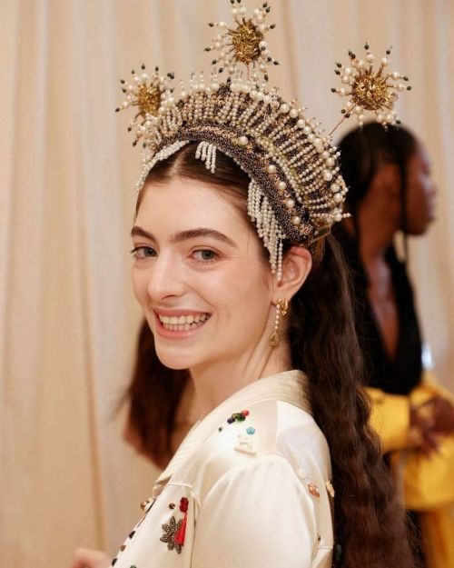Lorde Attends 2021 Met Gala in New York 09/13/2021 4