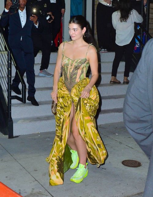 Lorde Leaves Rihanna