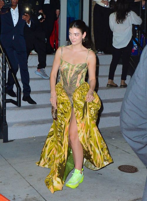 Lorde Leaves Rihanna