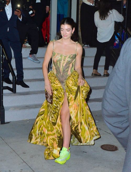 Lorde Leaves Rihanna