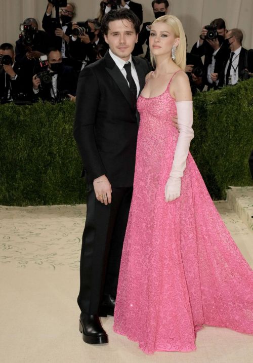 Nicola Peltz and Brooklyn Beckham Attends 2021 Met Gala in New York 09/13/2021 4