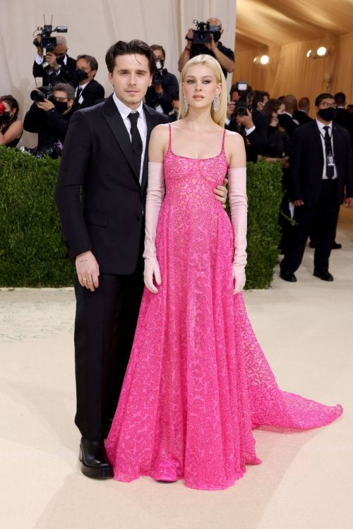 Nicola Peltz and Brooklyn Beckham Attends 2021 Met Gala in New York 09/13/2021 6