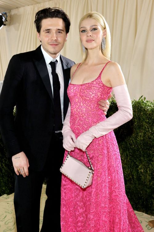 Nicola Peltz and Brooklyn Beckham Attends 2021 Met Gala in New York 09/13/2021 7