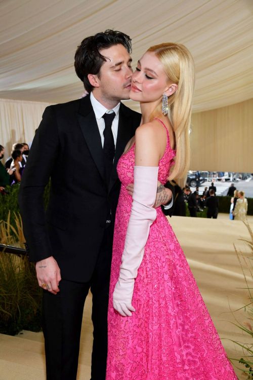 Nicola Peltz and Brooklyn Beckham Attends 2021 Met Gala in New York 09/13/2021 8