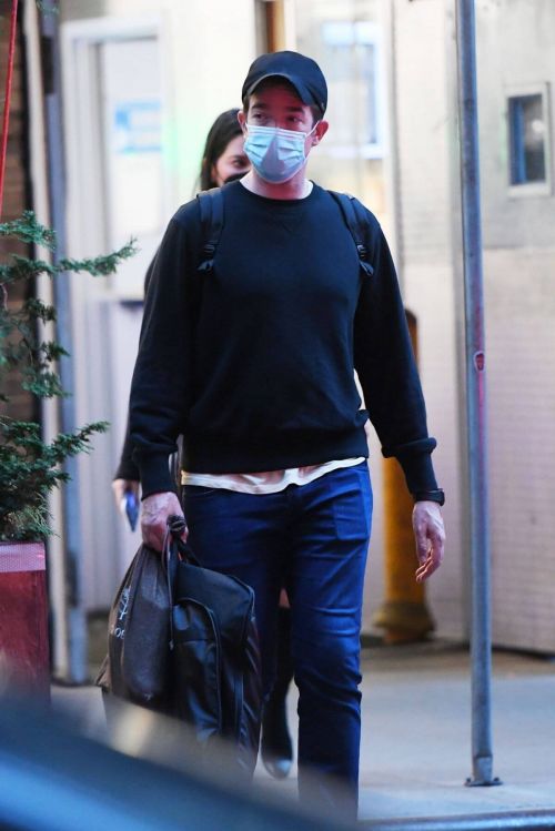 Olivia Munn and John Mulaney Out in New York 09/13/2021 3
