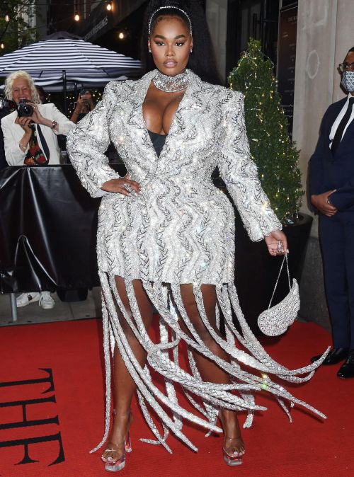 Precious Lee Brings Silver in 2021 Met Gala in New York 09/13/2021 4