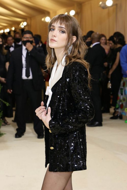 Talia Ryder Attends 2021 Met Gala in New York 09/13/2021 2