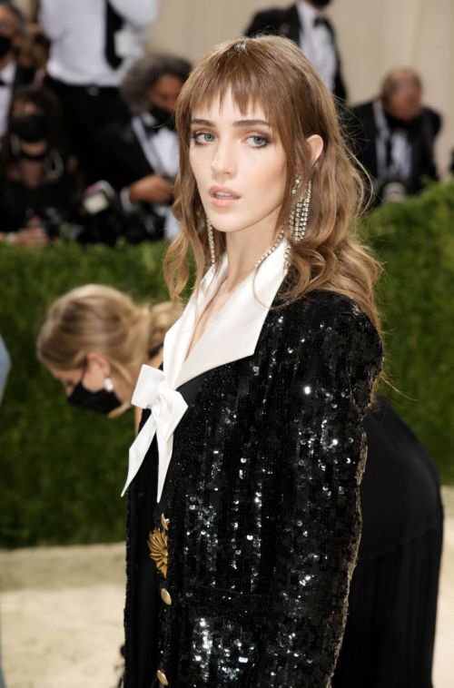 Talia Ryder Attends 2021 Met Gala in New York 09/13/2021 4