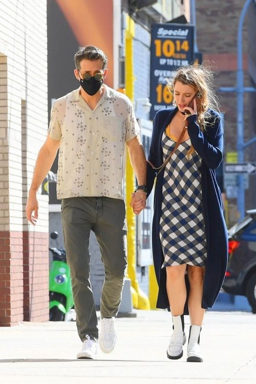 Blake Lively and Ryan Reynolds Out and About in New York 09/27/2021 2