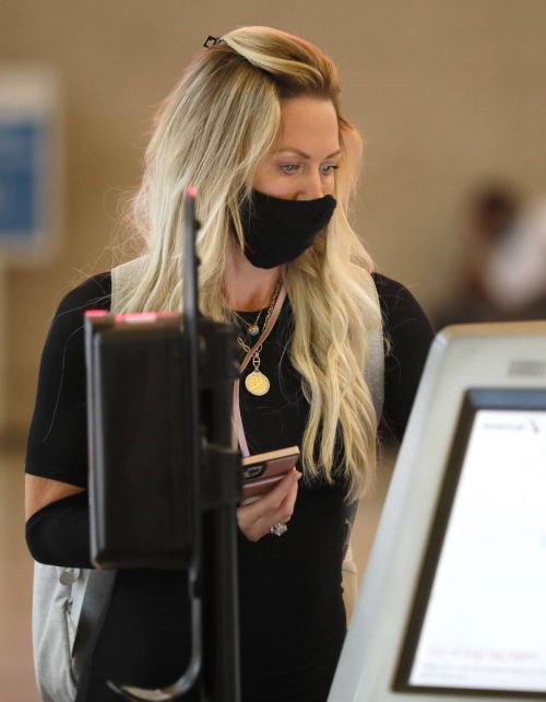 Braunwyn Windham-Burke at LAX Airport in Los Angeles 09/27/2021 3