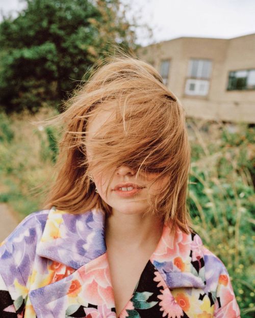 Aimee Lou Wood Photoshoot for Schon! Magazine, October 2021 Issue 7