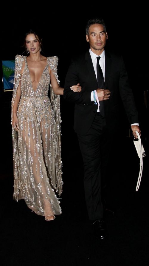 Alessandra Ambrosio with her model boyfriend Richard Lee at amfAR Gala 2021 in Los Angeles 11/04/2021 6