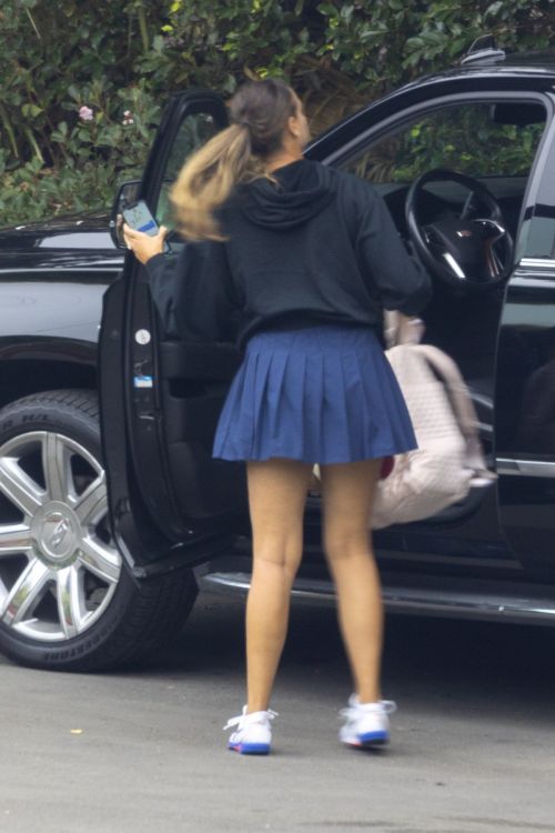 April Love Geary flashes her Legs in Short Skit leaves a Tennis Match in Malibu 11/19/2021 4