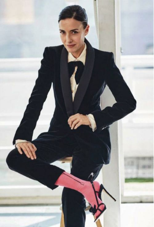 Cecilia Suarez Photoshoot for Elle Magazine, Spain December 2021 2