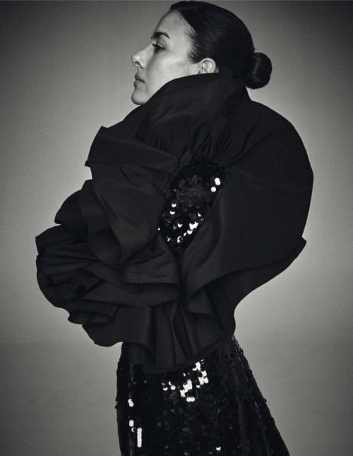 Cecilia Suarez Photoshoot for Elle Magazine, Spain December 2021 4