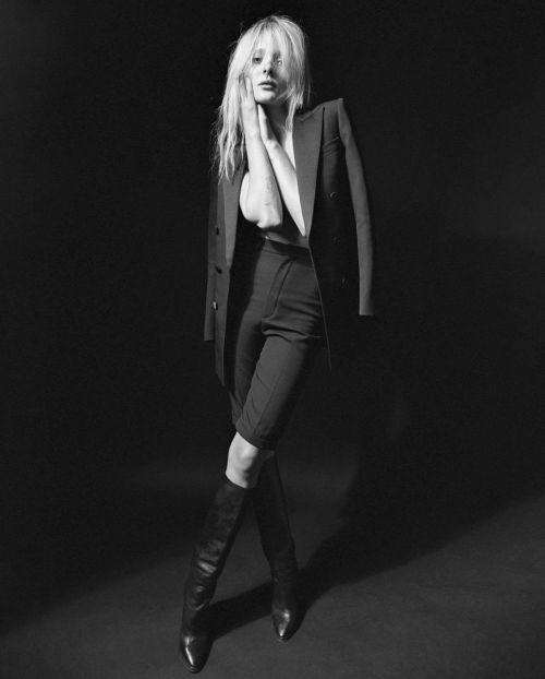 Charlotte Lawrence for Behind the Blinds Magazine, Fall Winter 2021 8