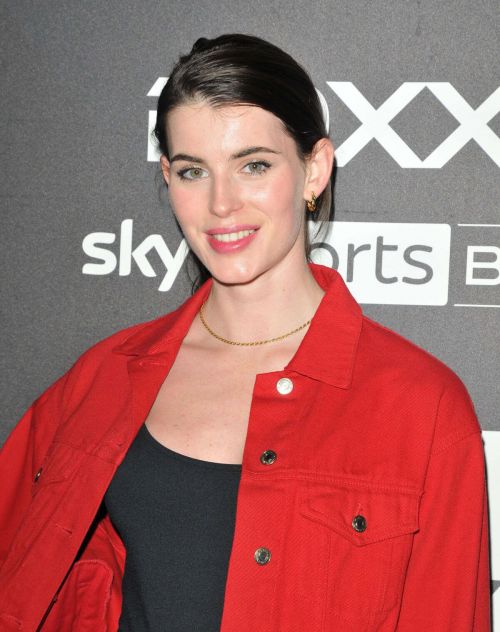 Claudia Lavender attends The Boxxer Boxing Tournament at Wembley Arena in London 11/20/2021 4