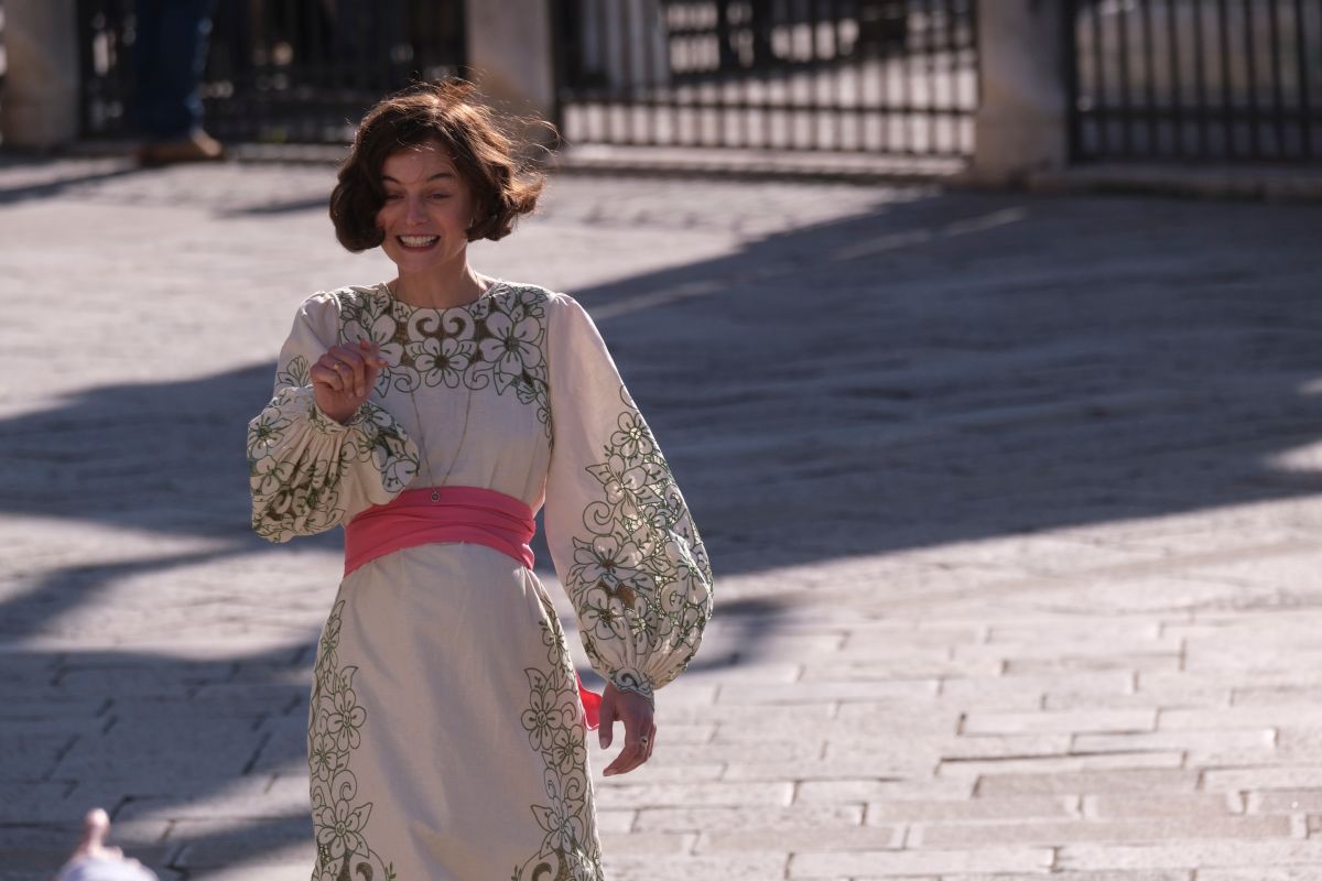 Emma Corrin on the Set of Lady Chatterley