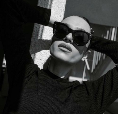 Esme Creed-Miles Photoshoot for ContentMode Magazine, November 2021 Issue 2
