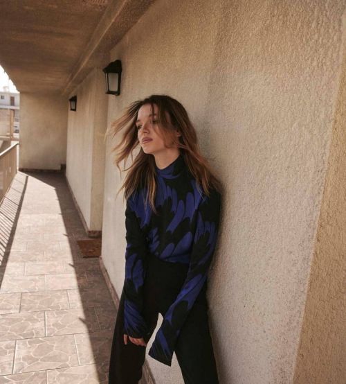 Esme Creed-Miles Photoshoot for ContentMode Magazine, November 2021 Issue 4