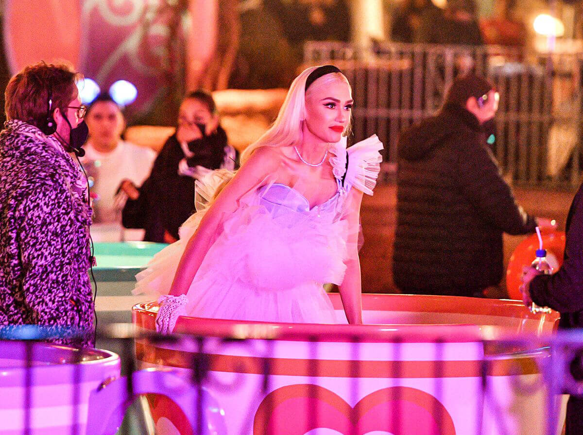 Gwen Stefani as Alice In Wonderland at a Special Performance 11/18/2021