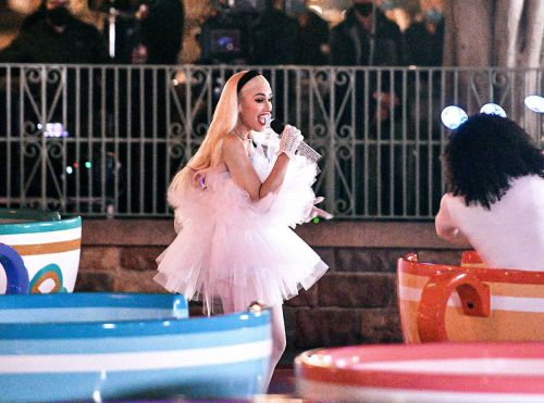 Gwen Stefani as Alice In Wonderland at a Special Performance 11/18/2021 5