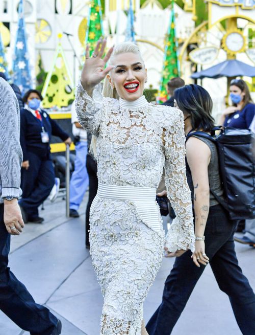 Gwen Stefani as Alice In Wonderland at a Special Performance 11/18/2021 9