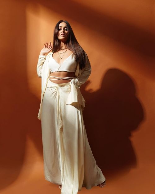 Ileana D'Cruz Photoshoot in Deme By Gabriella Collection By Divina Rikhye 04/11/2021