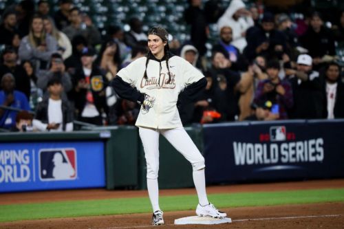 Kendall Jenner at 2021 Cactus Jack Foundation Fall Classic Softball Game in Houston 11/04/2021