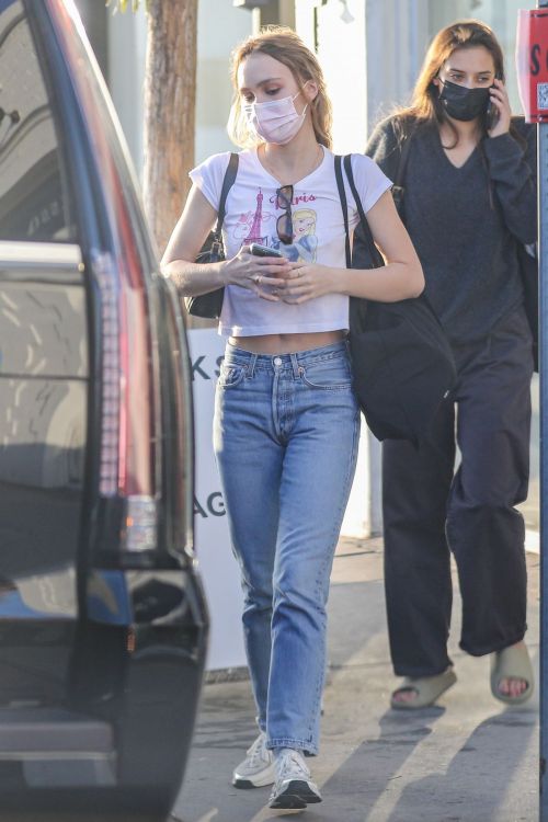 Lily-Rose Depp in Short Top Out Shopping in Beverly Hills 11/05/2021