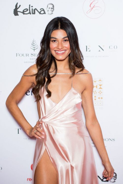 Lorena Medina attends Global Gift Gala 2021 in Paris 10/30/2021 6