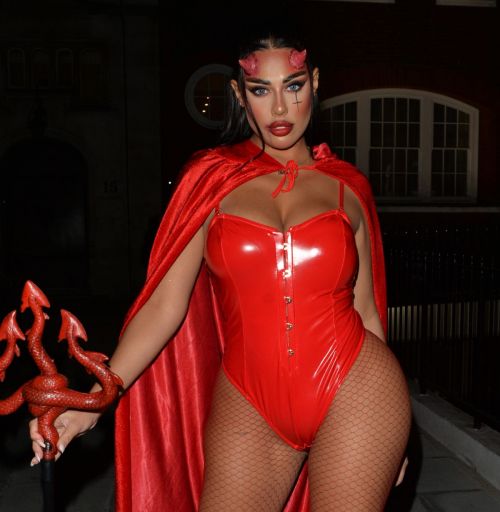 Mandi Vakili arrives at a Halloween Party in Chelsea 10/30/2021 1
