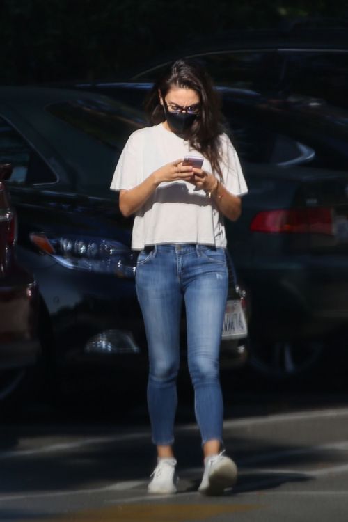 Mila Kunis in White Top and Ankle Denim Out and About in Beverly Hills 11/04/2021 9