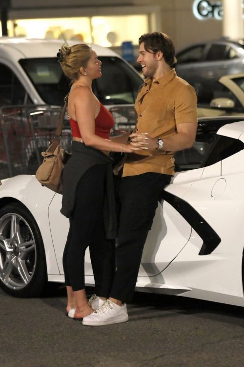 Shanna Moakler and Matthew Rondeau Leaves a Spa in Woodland Hills 11/04/2021 1