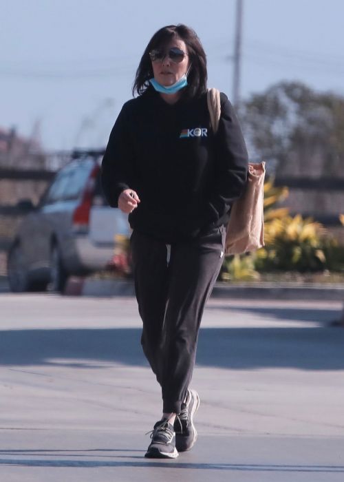 Shannen Doherty Out Shopping with Her Mom Rosa in Malibu 11/04/2021 1