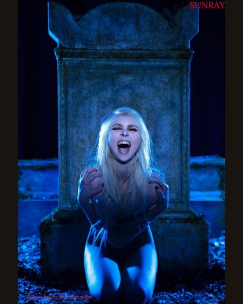 Taylor Momsen Photoshoot in Sunray Magazine, October 2021 2