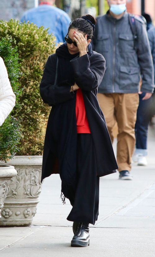 Zoe Kravitz in Red Top with Black Long Jacket Out and About in New York 11/05/2021 3