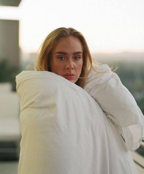 Adele Photoshoot in Rolling Stone Magazine, December 2021 Issue 3