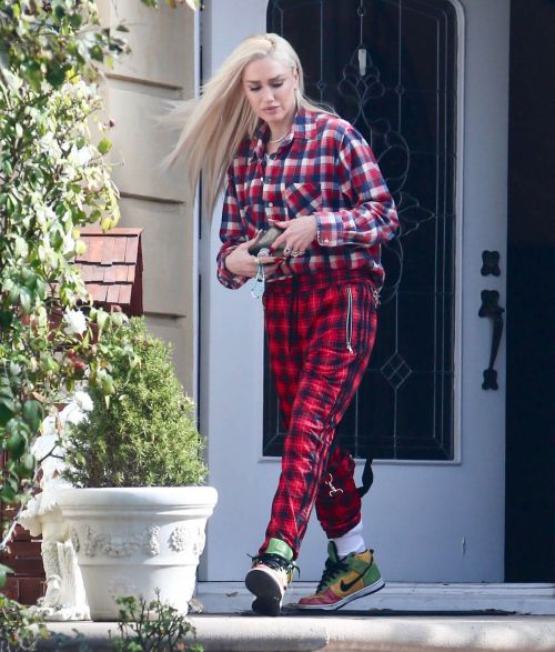 American Singer Gwen Stefani seen in Checked Dress Out in Los Angeles 2