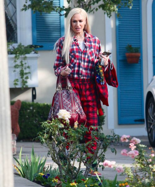 American Singer Gwen Stefani seen in Checked Dress Out in Los Angeles 6