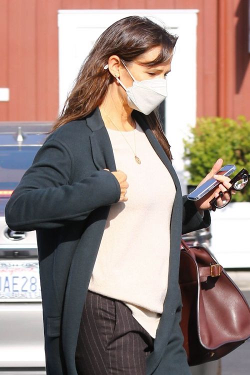 Jennifer Garner Day Out for a Business Meeting in Brentwood