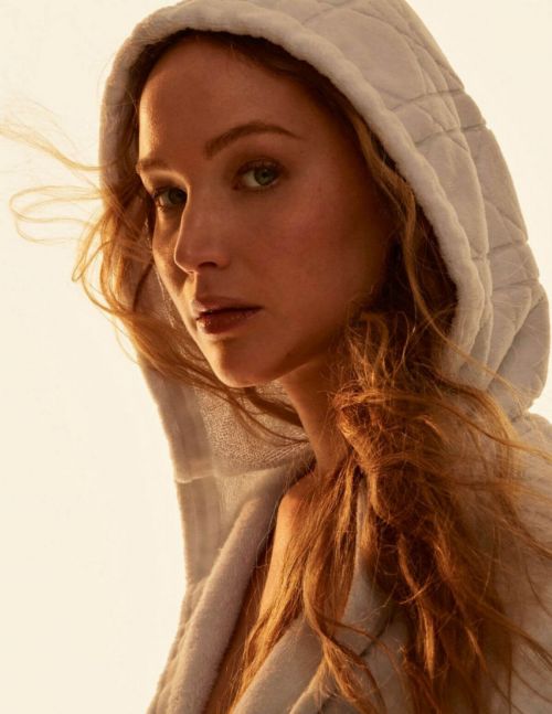 Jennifer Lawrence Photoshoot in Marie Claire Magazine, Spain December 2021 6