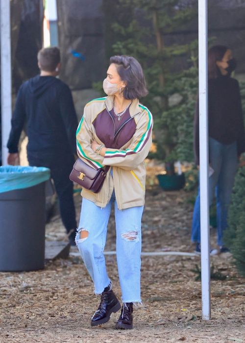 Jessica Alba Seen in Stylish Brown Jacket and Denim Day Out in West Hollywood 5