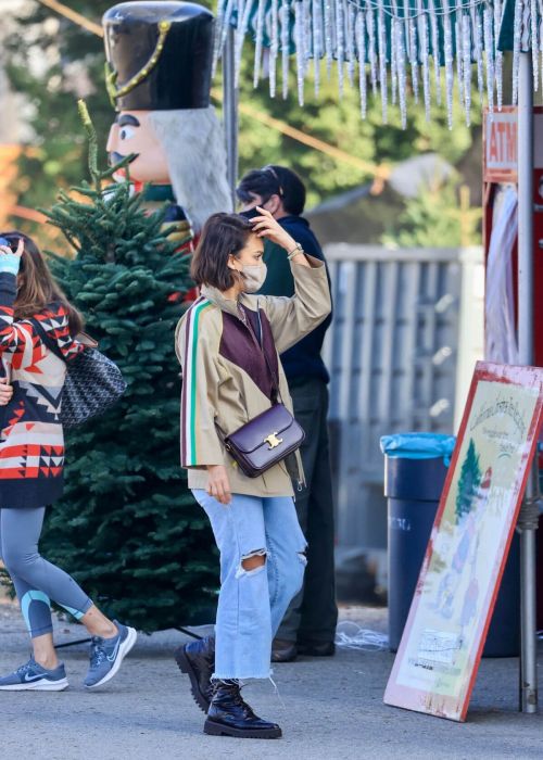 Jessica Alba Seen in Stylish Brown Jacket and Denim Day Out in West Hollywood 6
