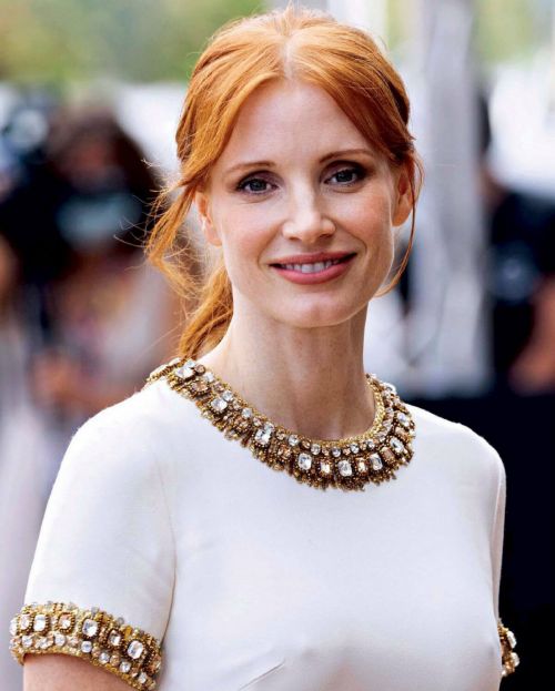 Jessica Chastain Cover Photoshoot in Voila Magazine, December 2021 6