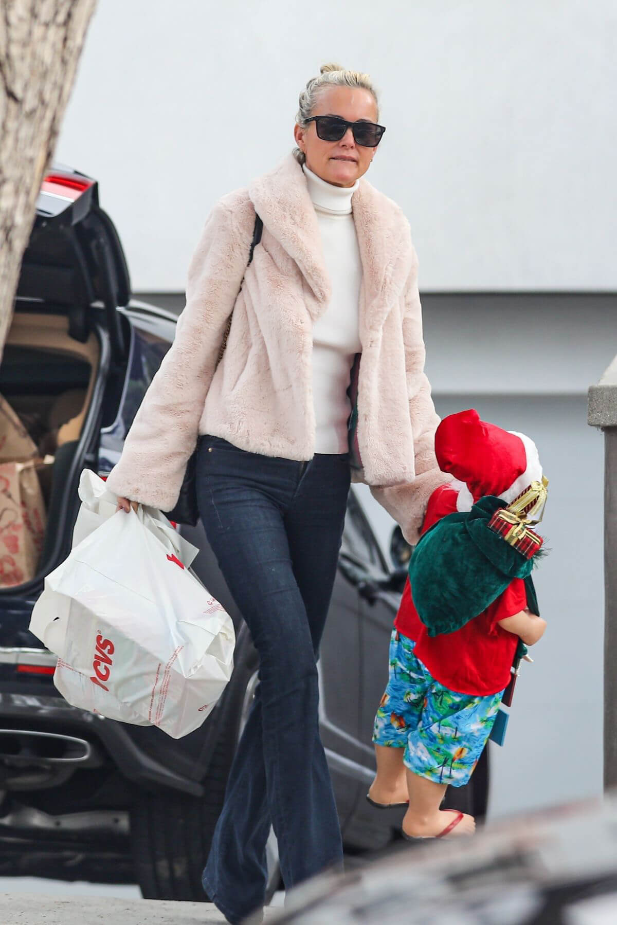 Laeticia Hallyday Shopping Out in Pacific Palisades, California