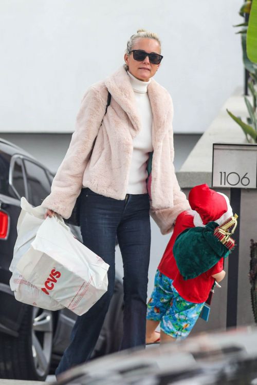 Laeticia Hallyday Shopping Out in Pacific Palisades, California