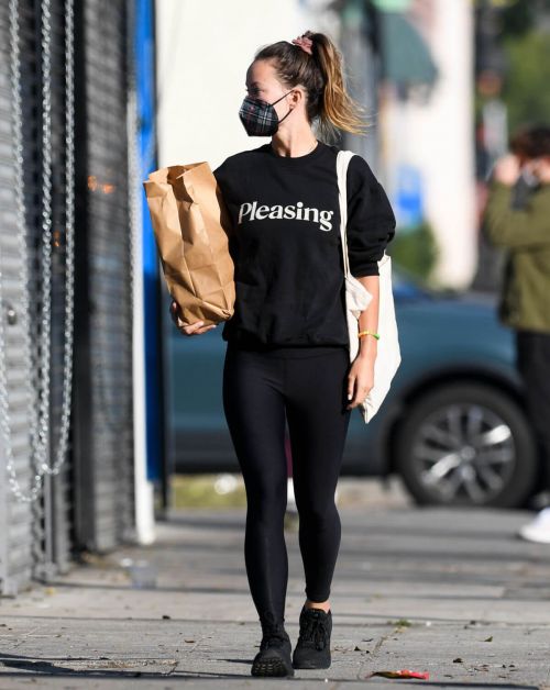Olivia Wilde in a Black Sweatshirt with Tights Day Out in Los Angeles 4