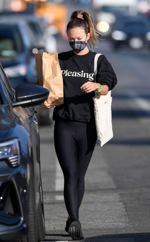 Olivia Wilde in a Black Sweatshirt with Tights Day Out in Los Angeles 5