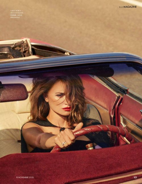 Penelope Cruz Photoshoot in Elle Magazine, France November 2021 1